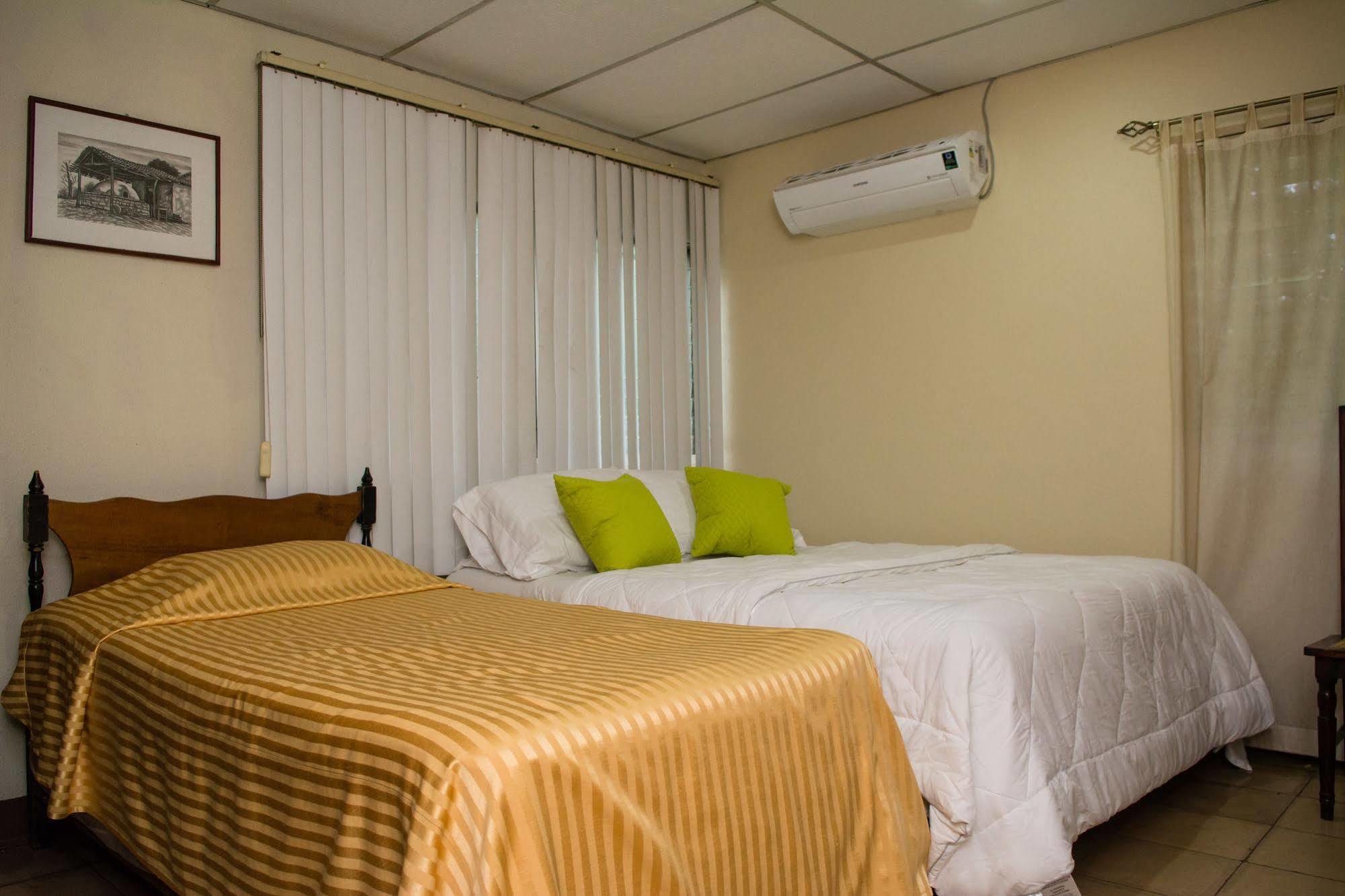 Hostal Casa Los Espinoza Managua Dış mekan fotoğraf